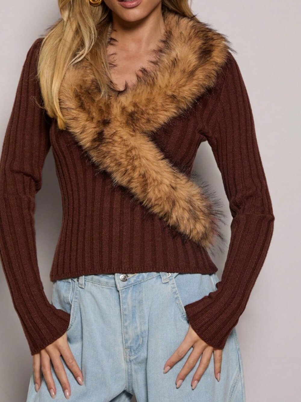 Coffee Brown Casual Women's V Neck Contrast Faux Fur Pullover